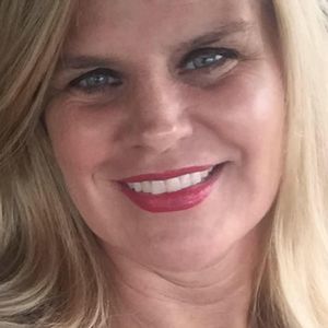 Meet your Posher, Lesley